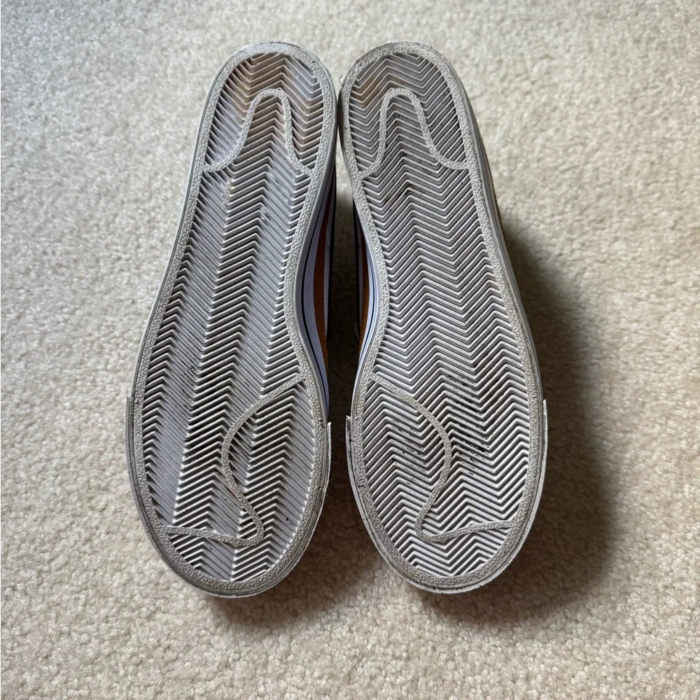 Nike Women’s Court Legacy Sneakers - Picture 5 of 9